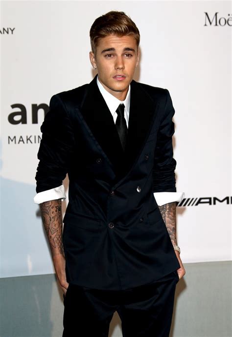 dolce gabbana justin bieber|Justin Bieber Rolls Sleeves Up on Dolce & Gabbana Suit.